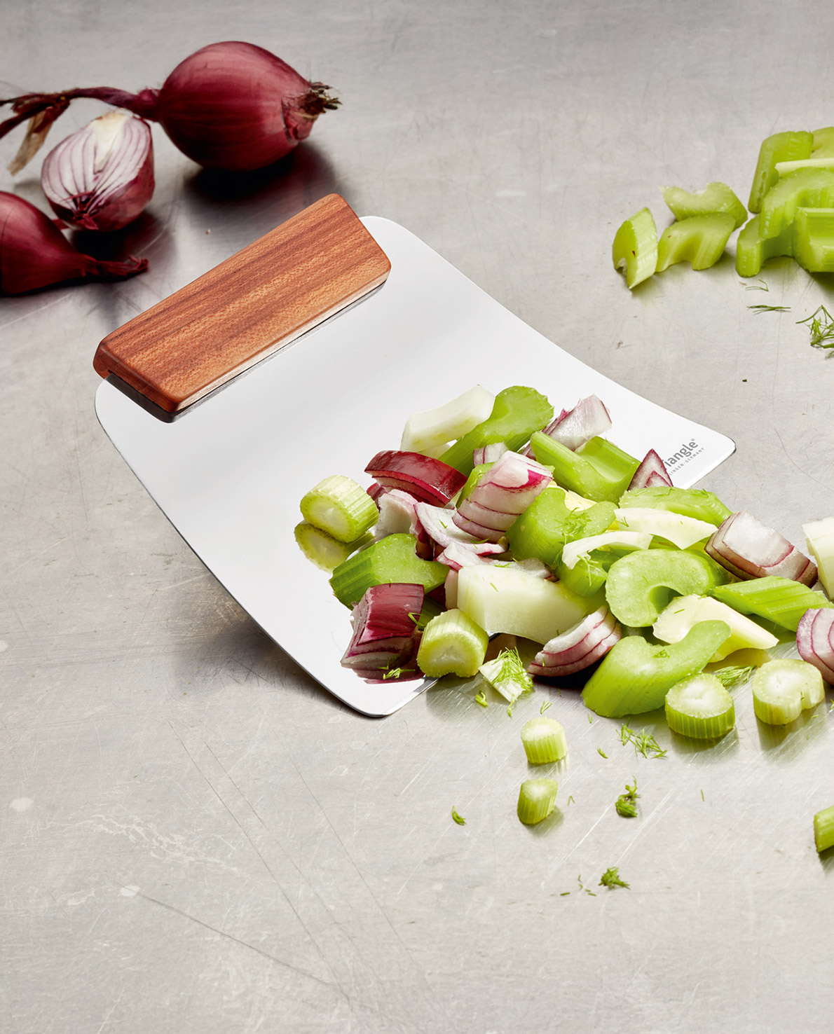 Gemüseschaufel, Kirsche